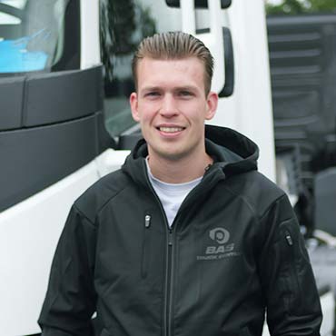 contact met Koen, Sales Engineer bij BAS Truck Center