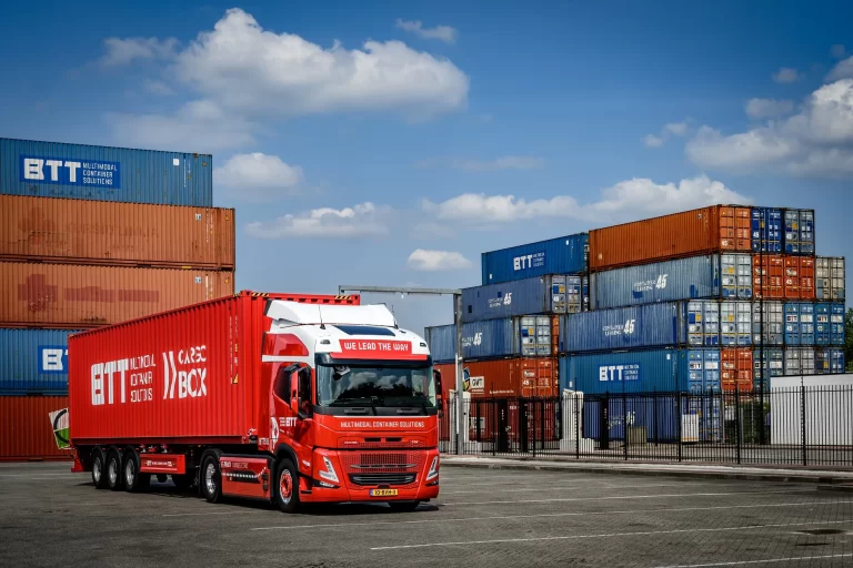 BTT Multimodal Container Solutions maakt duurzame stap met Volvo FM Electric