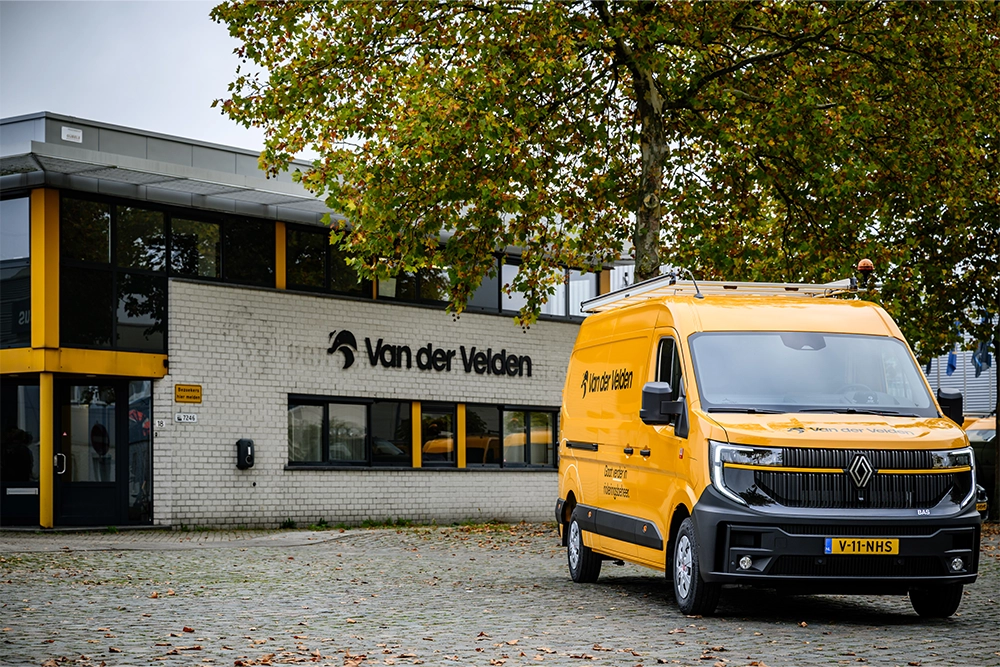 Van-der-Velden-pand-bedrijfswagen-electric.webp