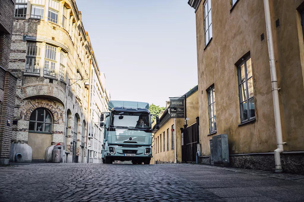 Volvo Trucks introduceert 14-tons Volvo FL Electric – op maat gemaakt voor stadsdistributie